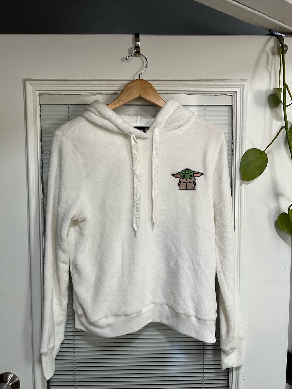 Star Wars Grogu Baby Graphic White Plush Hoodie Snow White Super Soft Pullover